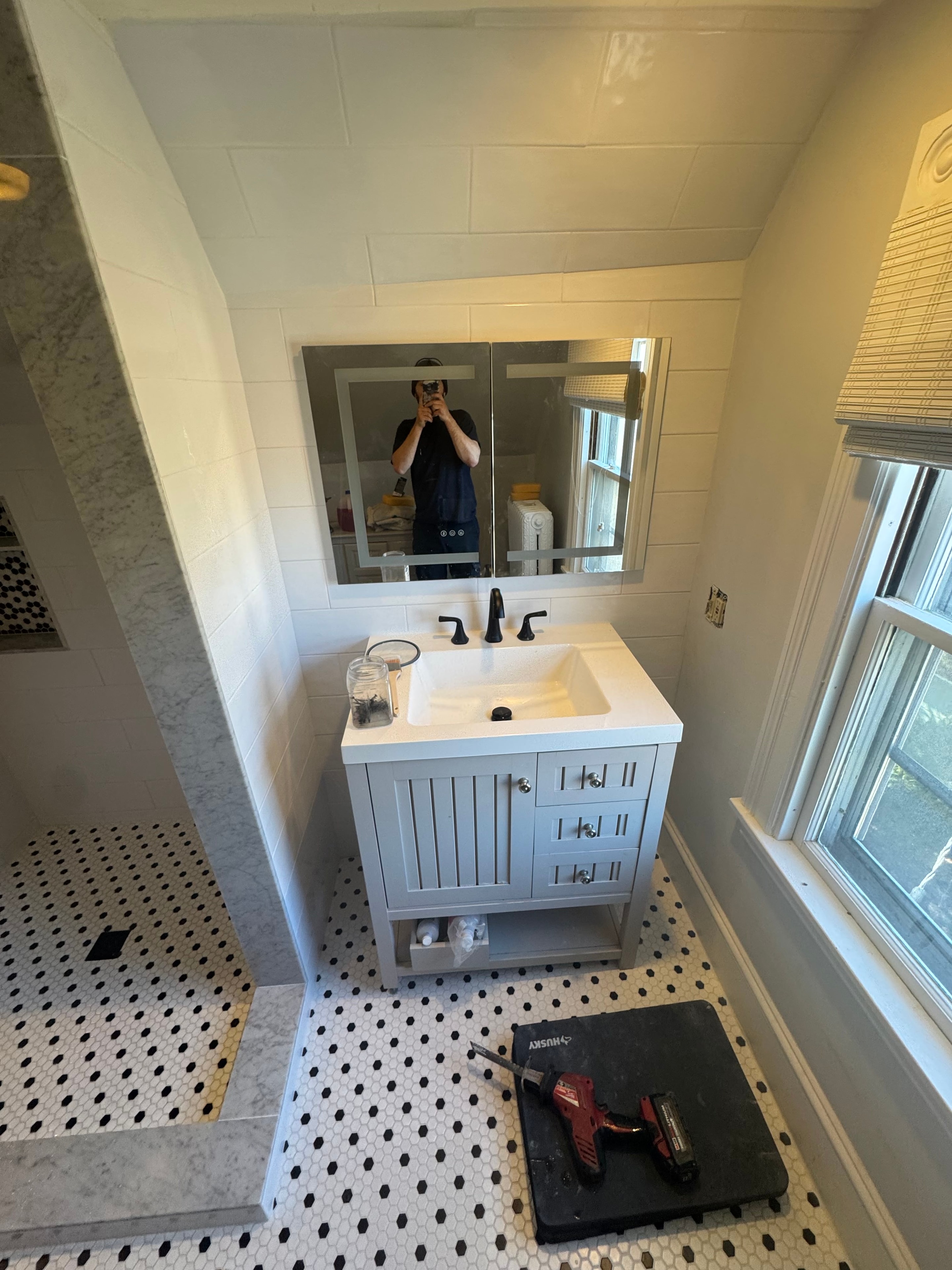 Modern bathroom vanity